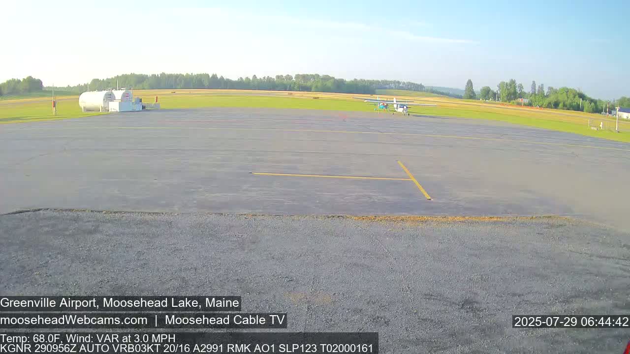 Greenville Municipal  Airport  Live Cam 3B1 - Greenville, Piscataquis, Maine, USA