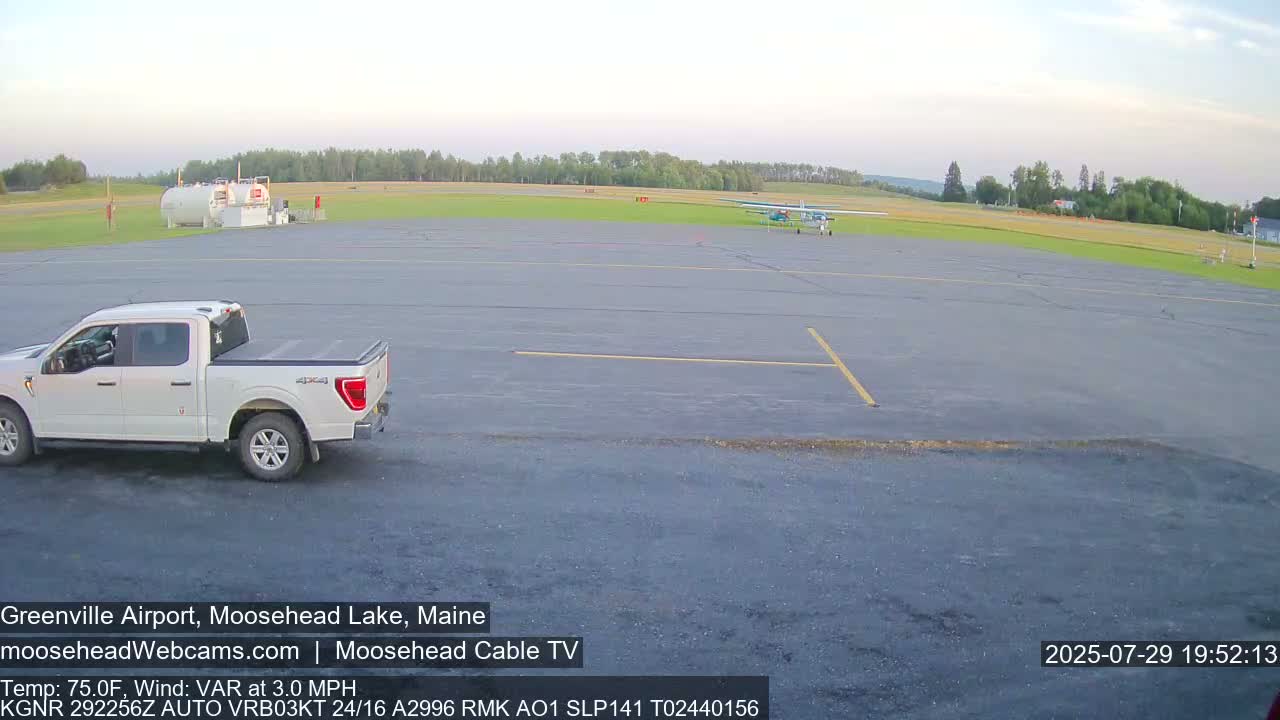 Greenville Municipal  Airport  Live Cam 3B1 - Greenville, Piscataquis, Maine, USA