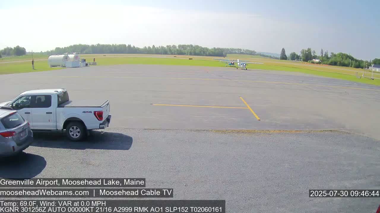 Greenville Municipal  Airport  Live Cam 3B1 - Greenville, Piscataquis, Maine, USA