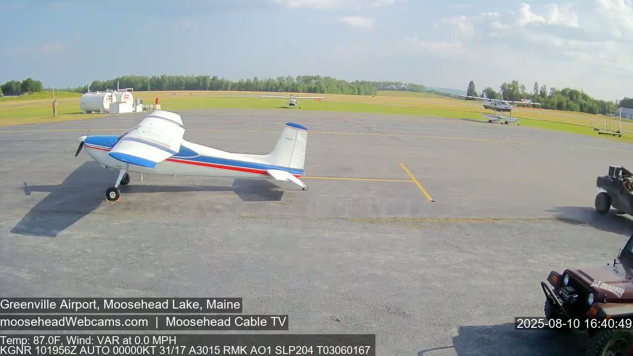 Greenville Municipal  Airport  Live Cam 3B1 - Greenville, Piscataquis, Maine, USA