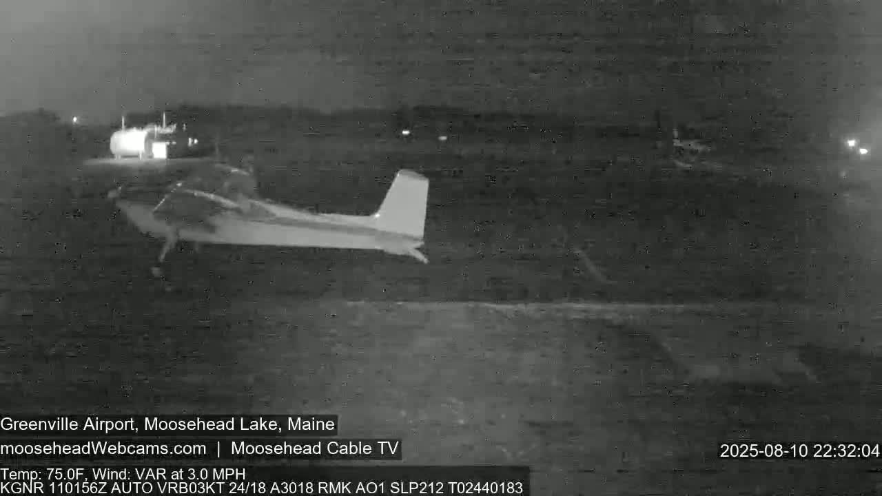 Greenville Municipal  Airport  Live Cam 3B1 - Greenville, Piscataquis, Maine, USA