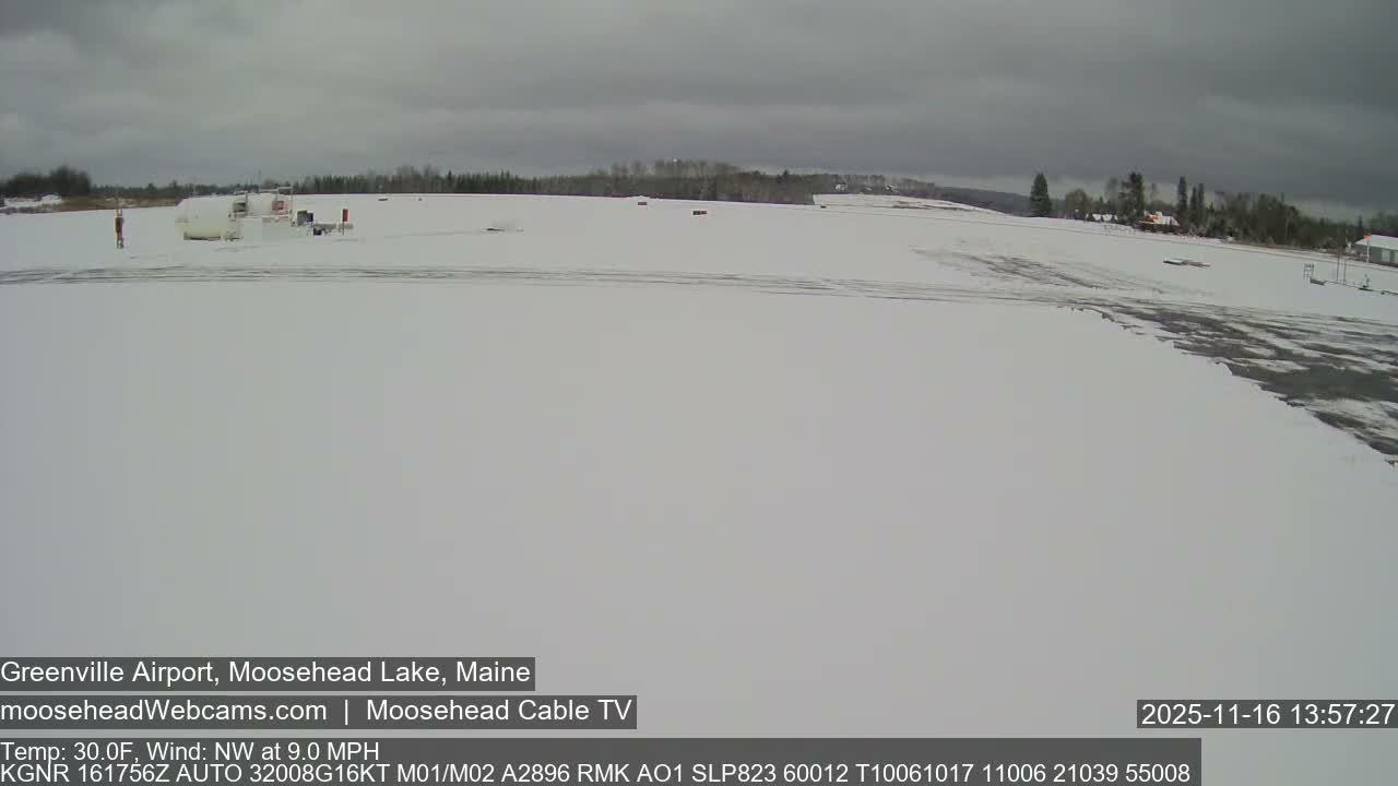 Greenville Municipal  Airport  Live Cam 3B1 - Greenville, Piscataquis, Maine, USA