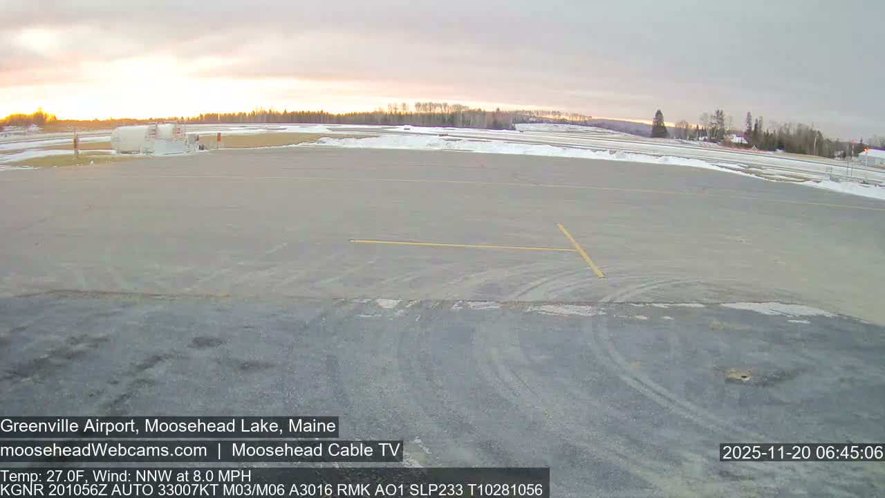 Greenville Municipal  Airport  Live Cam 3B1 - Greenville, Piscataquis, Maine, USA