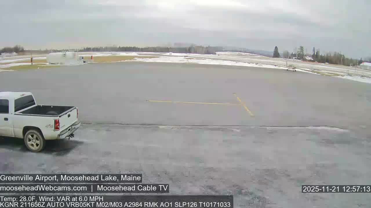 Greenville Municipal  Airport  Live Cam 3B1 - Greenville, Piscataquis, Maine, USA