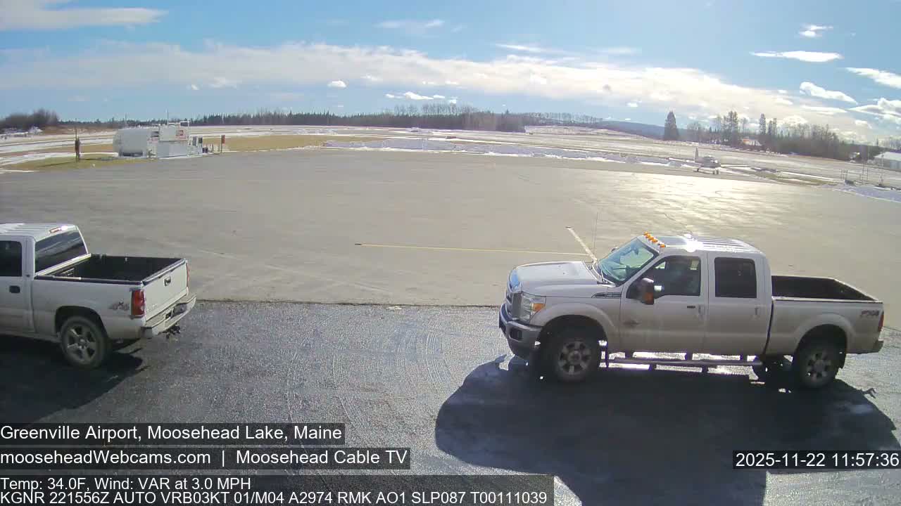 Greenville Municipal  Airport  Live Cam 3B1 - Greenville, Piscataquis, Maine, USA