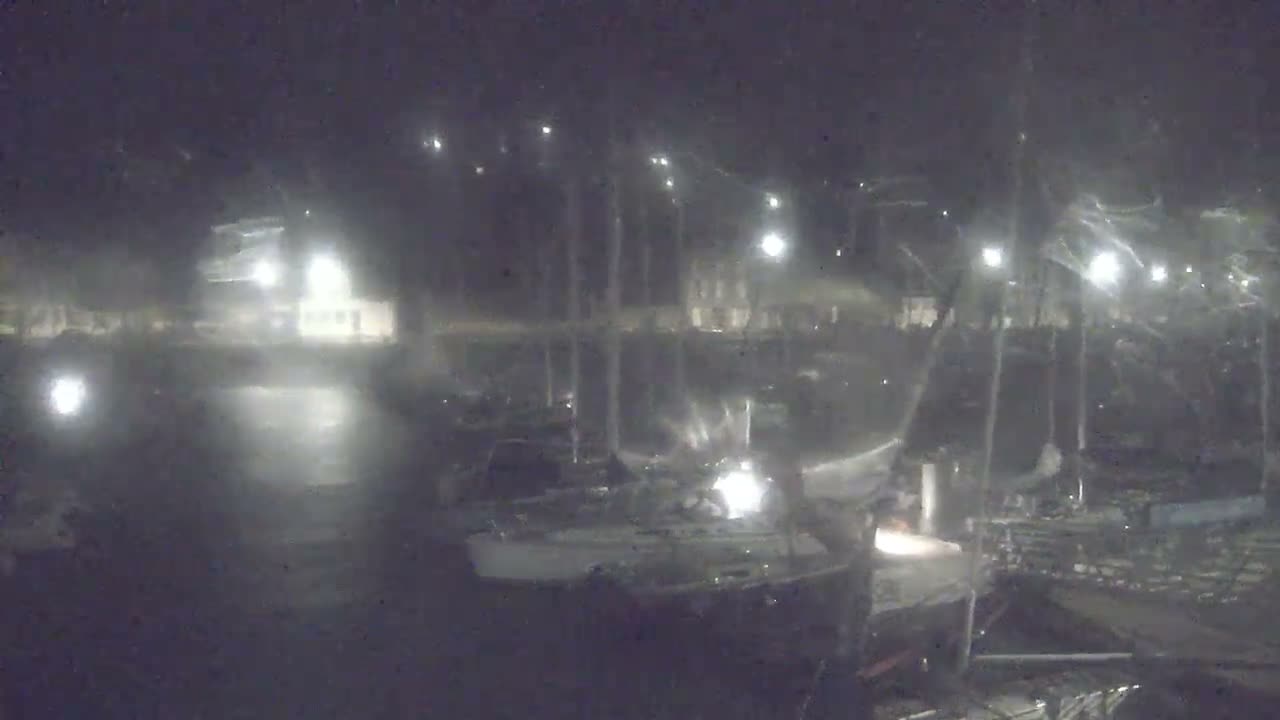 Saint-Valery-en-Caux City View & Le Port (Marine) Live Cam - Dieppe, Seine-Maritime, Normandie, France