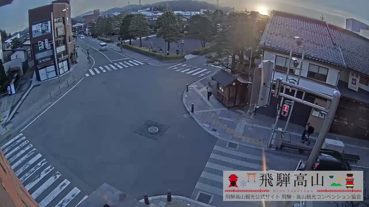 Takayama, Takayama Jinya & Hachikenmachi District ( 高山・高山陣屋・八軒町地区 ) Live Cam - 1 Chome, Honmachi, Takayama Shi, Gifu, Chubu, Japan