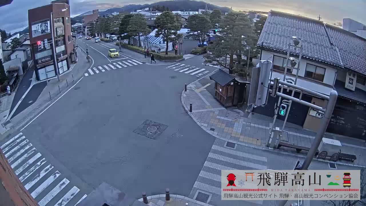 Takayama, Takayama Jinya & Hachikenmachi District ( 高山・高山陣屋・八軒町地区 ) Live Cam - 1 Chome, Honmachi, Takayama Shi, Gifu, Chubu, Japan