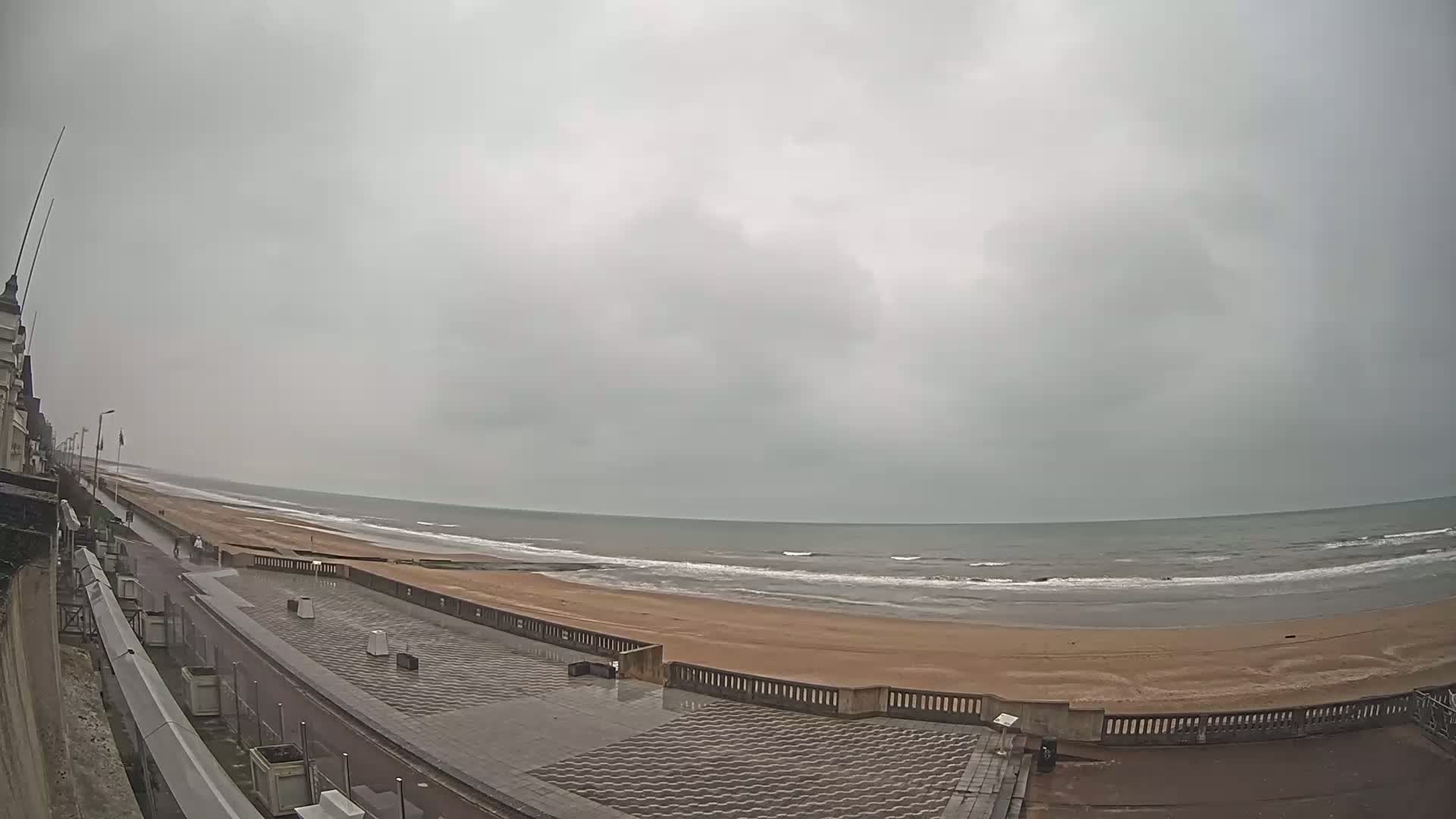 Cabourg Beach Live Cam - Lisieux, Calvados, Normandie, France