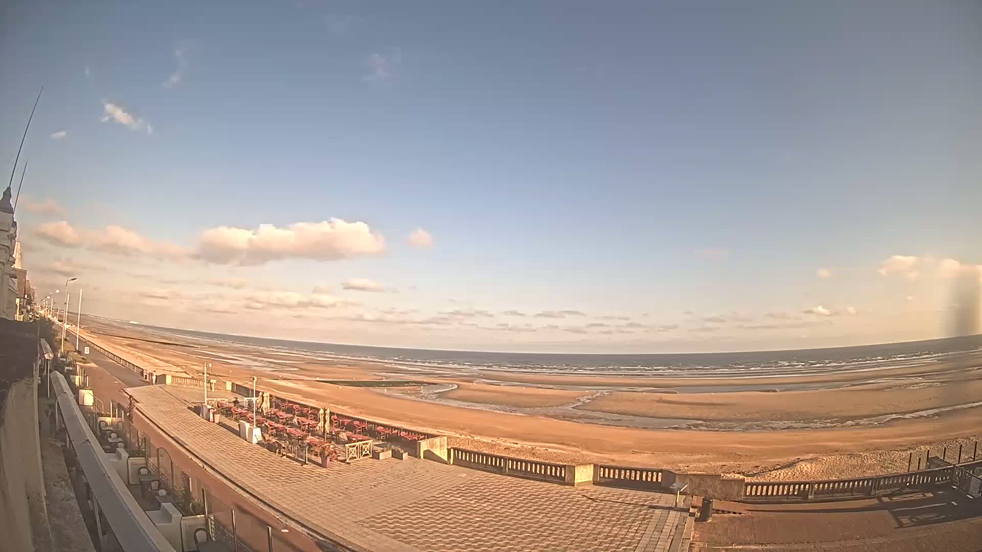Cabourg Beach Live Cam - Lisieux, Calvados, Normandie, France