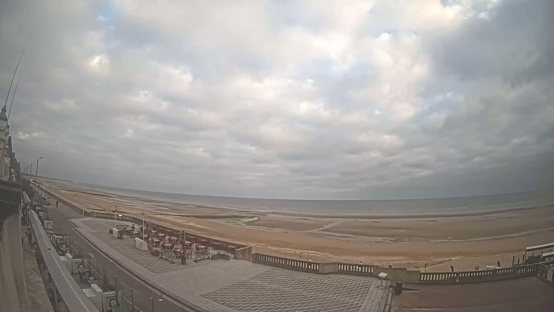 Cabourg Beach Live Cam - Lisieux, Calvados, Normandie, France