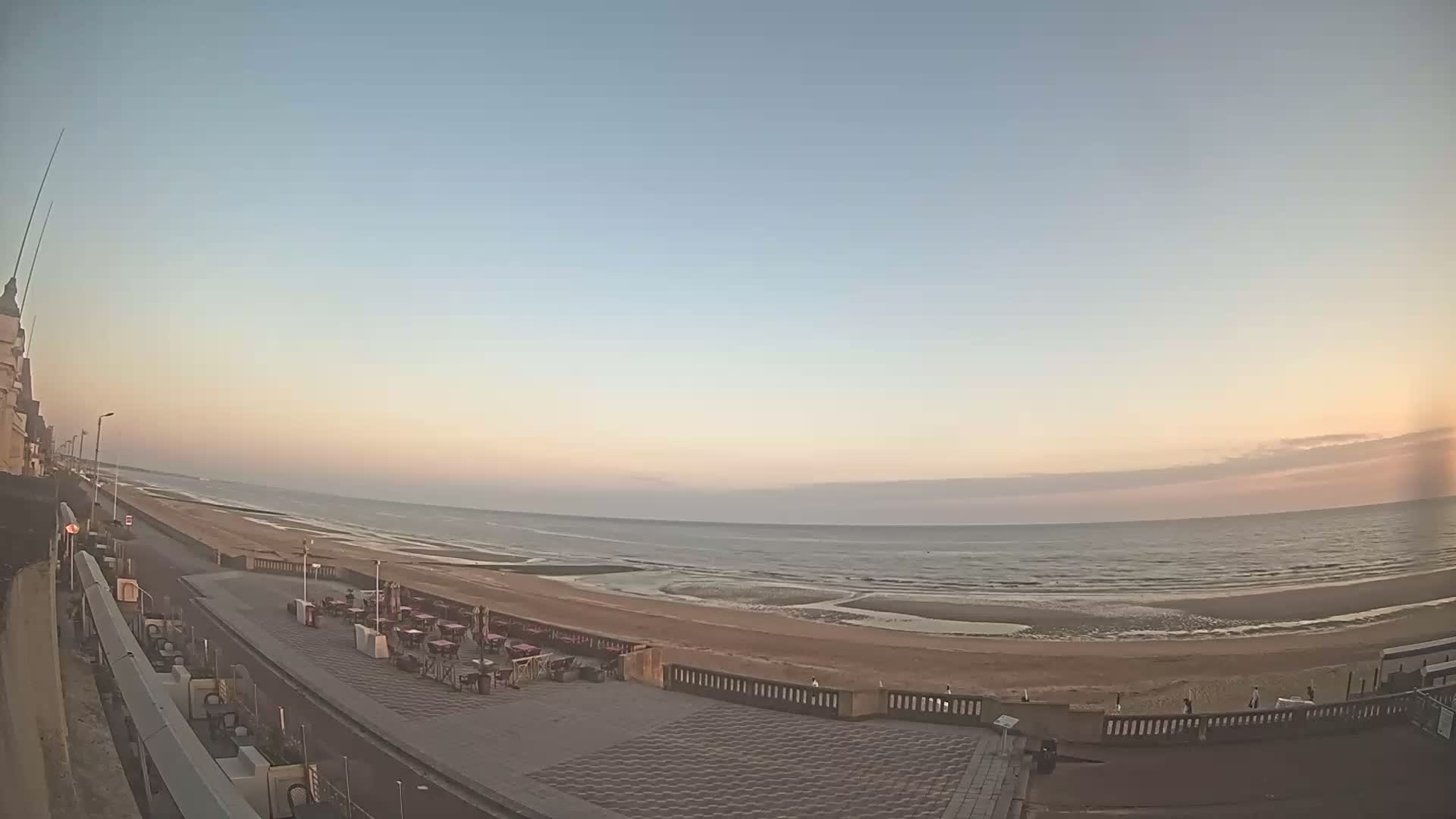 Cabourg Beach Live Cam - Lisieux, Calvados, Normandie, France