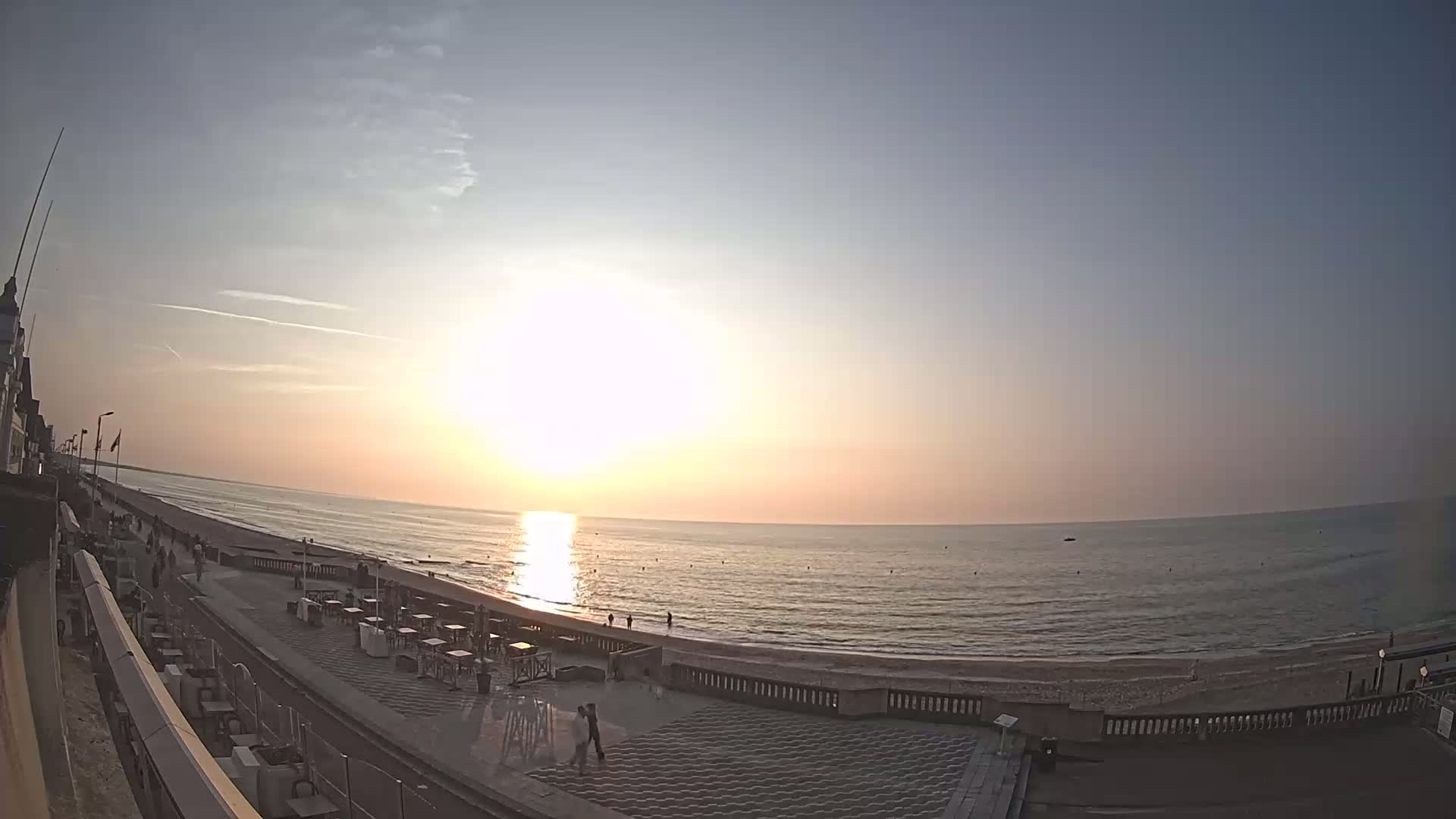 Cabourg Beach Live Cam - Lisieux, Calvados, Normandie, France