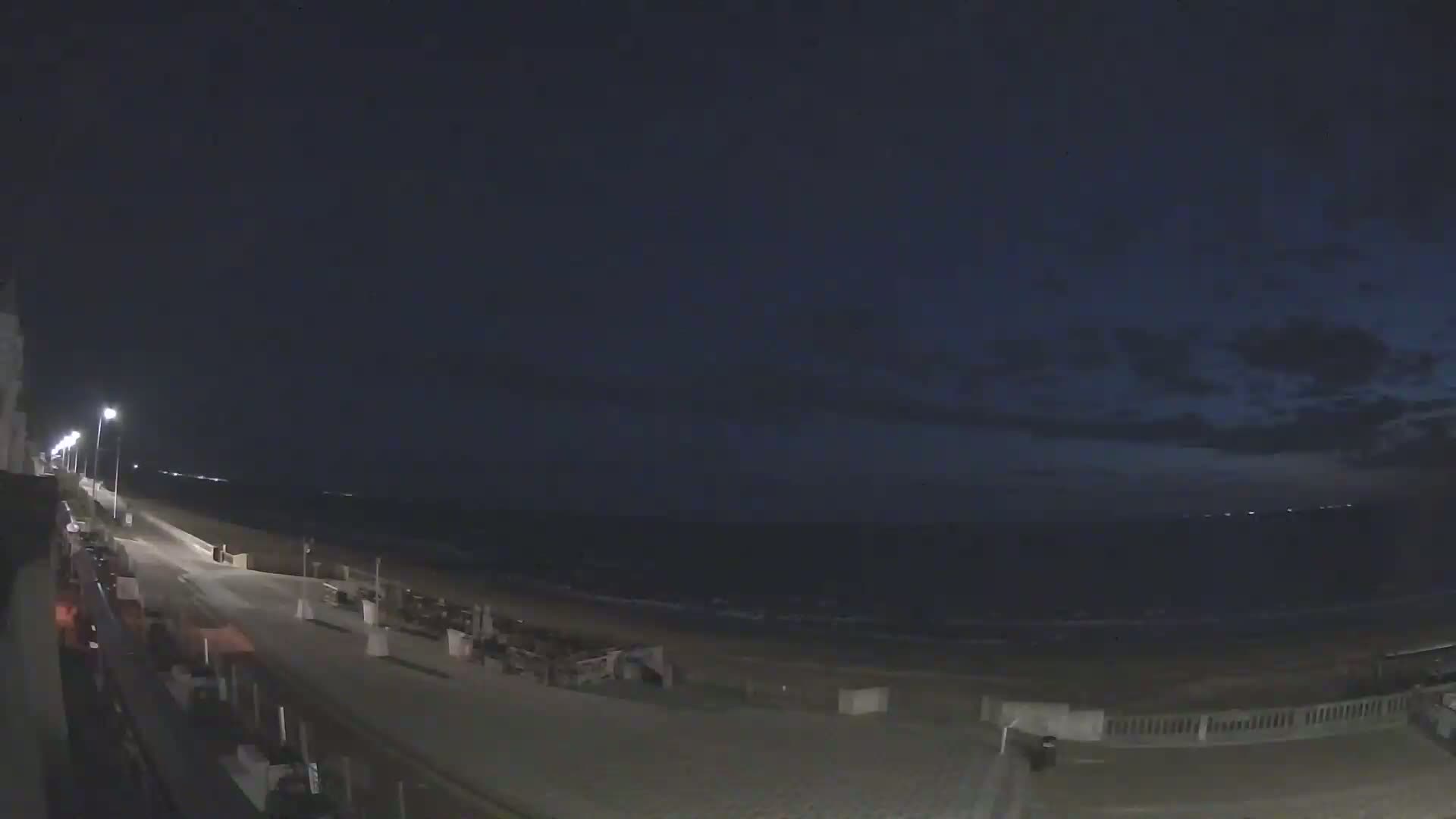 Cabourg Beach Live Cam - Lisieux, Calvados, Normandie, France
