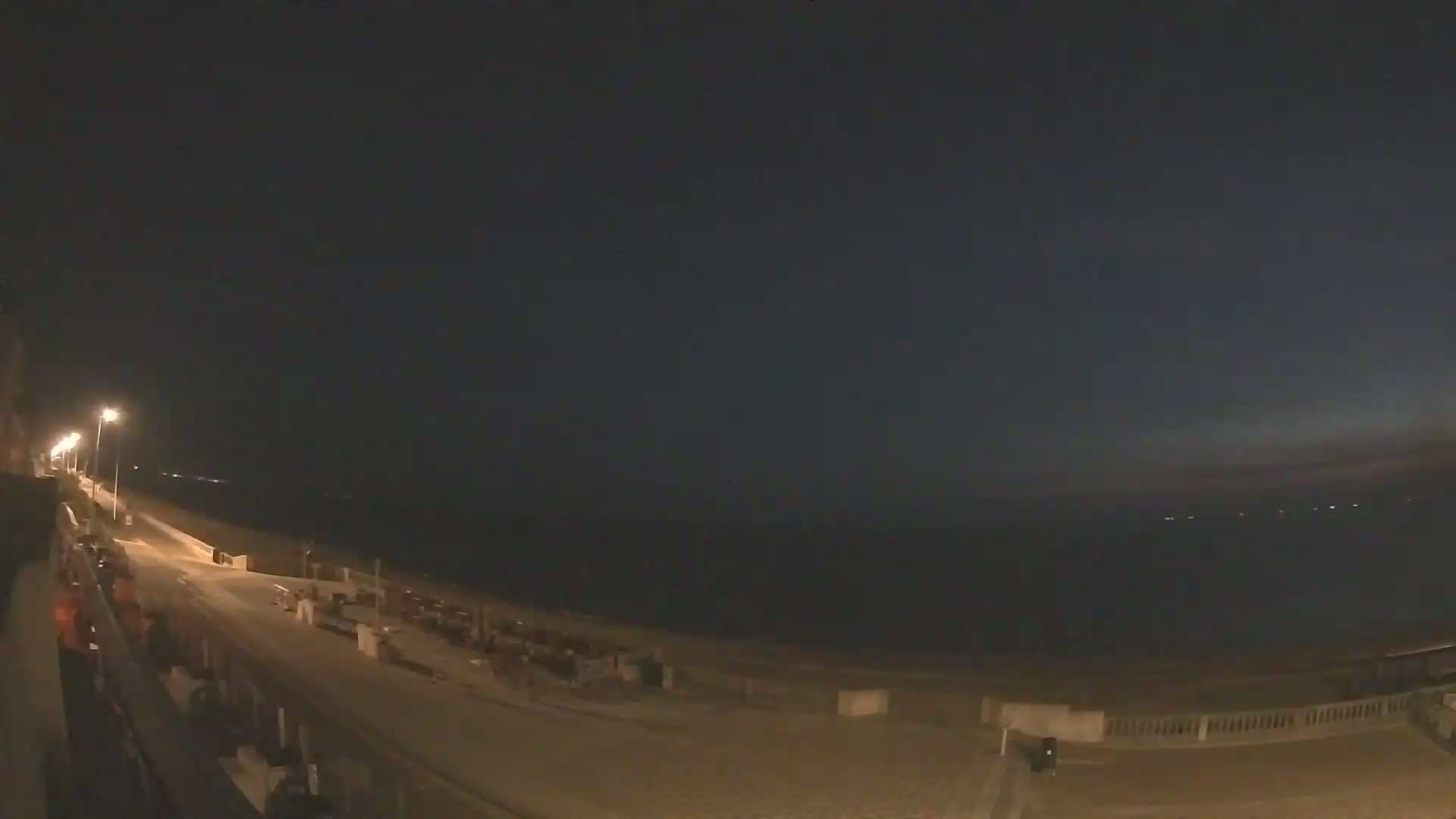 Cabourg Beach Live Cam - Lisieux, Calvados, Normandie, France