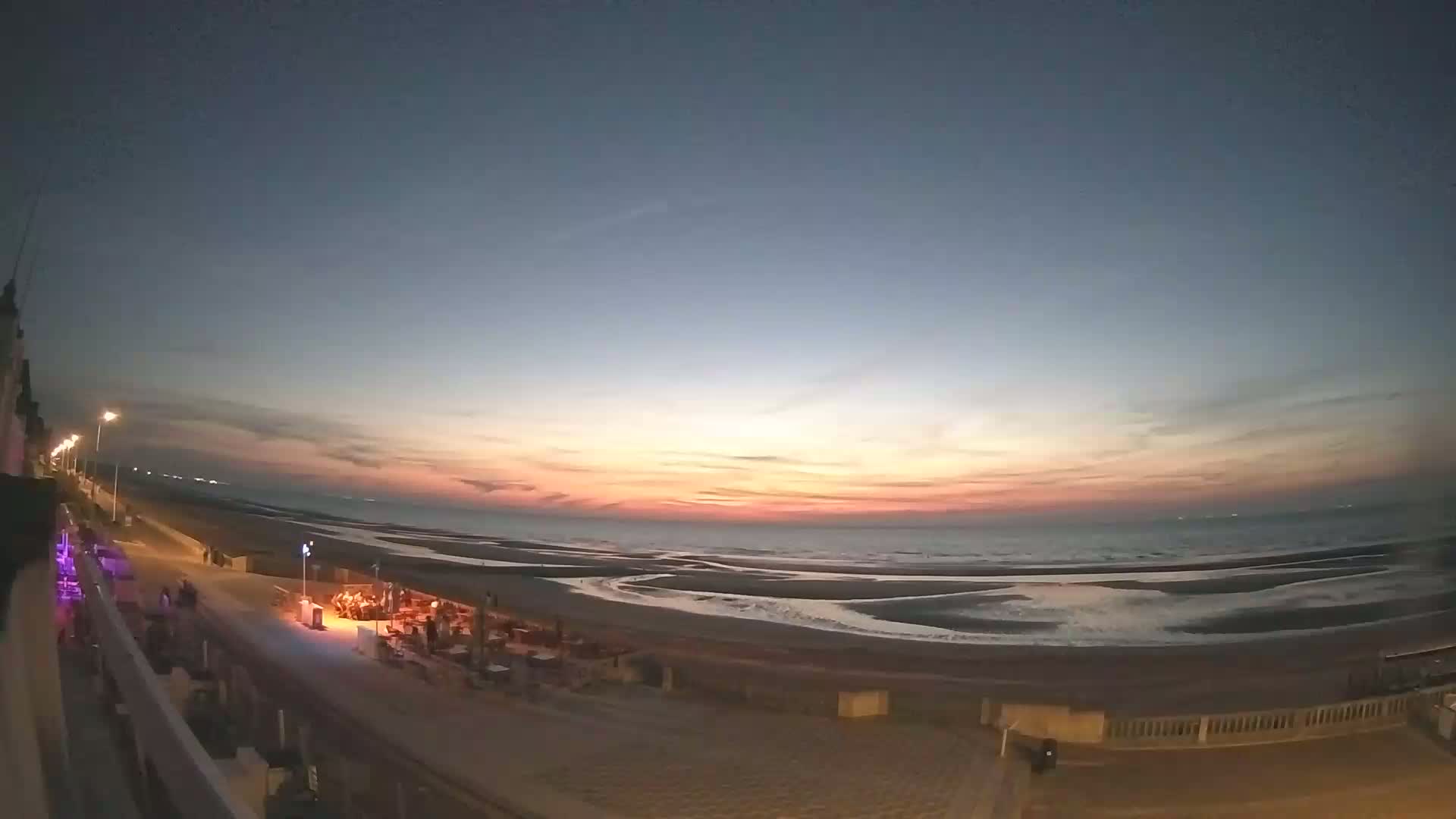 Cabourg Beach Live Cam - Lisieux, Calvados, Normandie, France