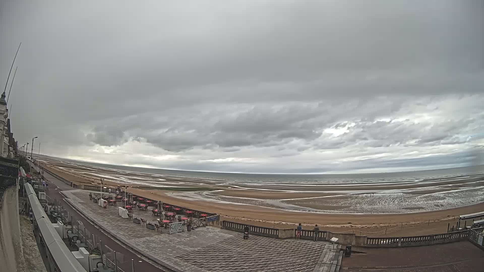 Cabourg Beach Live Cam - Lisieux, Calvados, Normandie, France