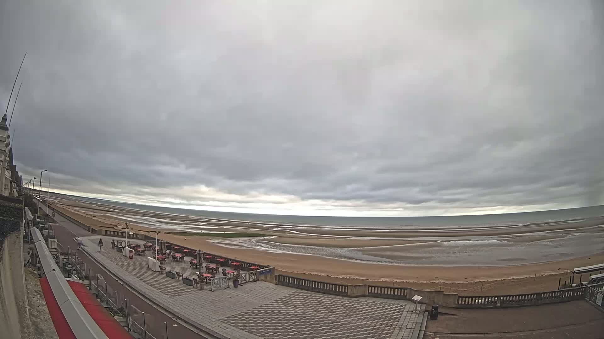Cabourg Beach Live Cam - Lisieux, Calvados, Normandie, France
