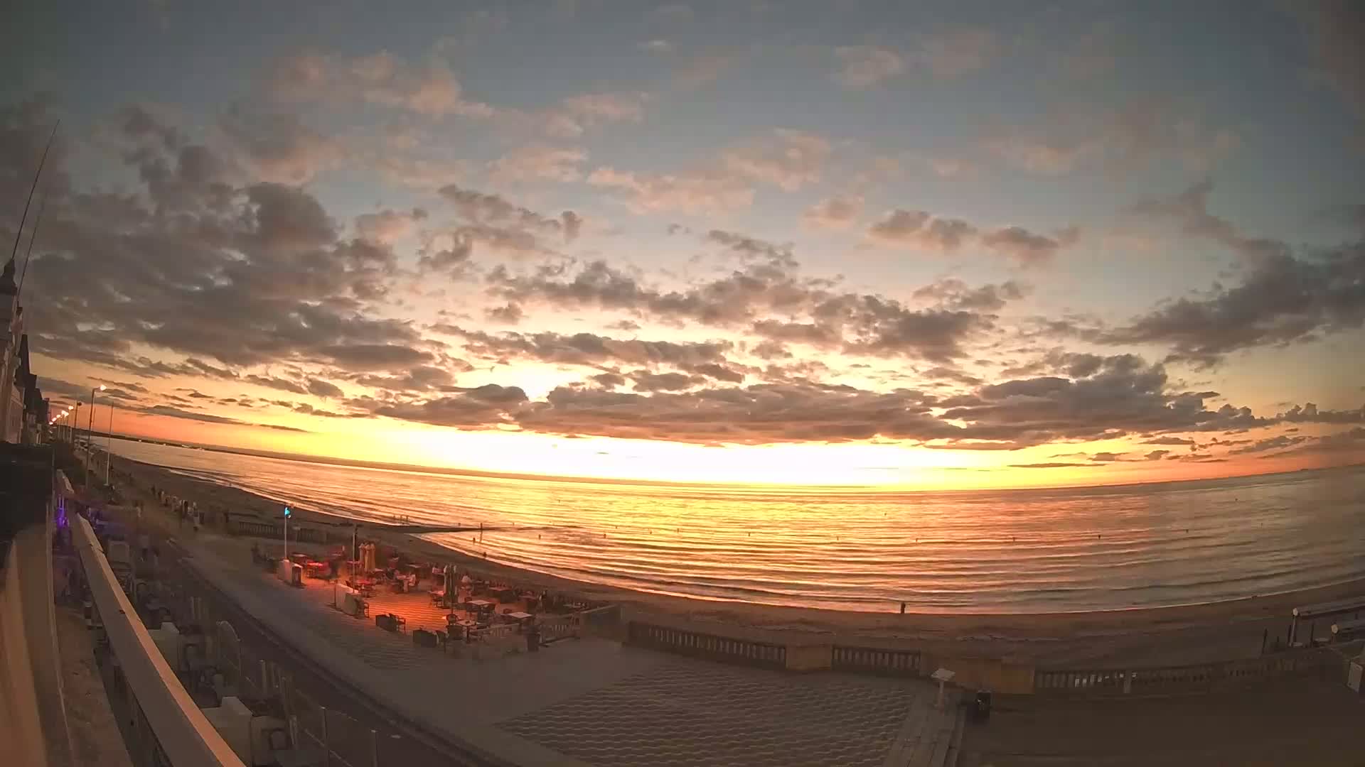 Cabourg Beach Live Cam - Lisieux, Calvados, Normandie, France