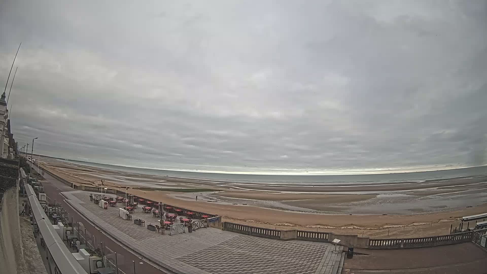 Cabourg Beach Live Cam - Lisieux, Calvados, Normandie, France