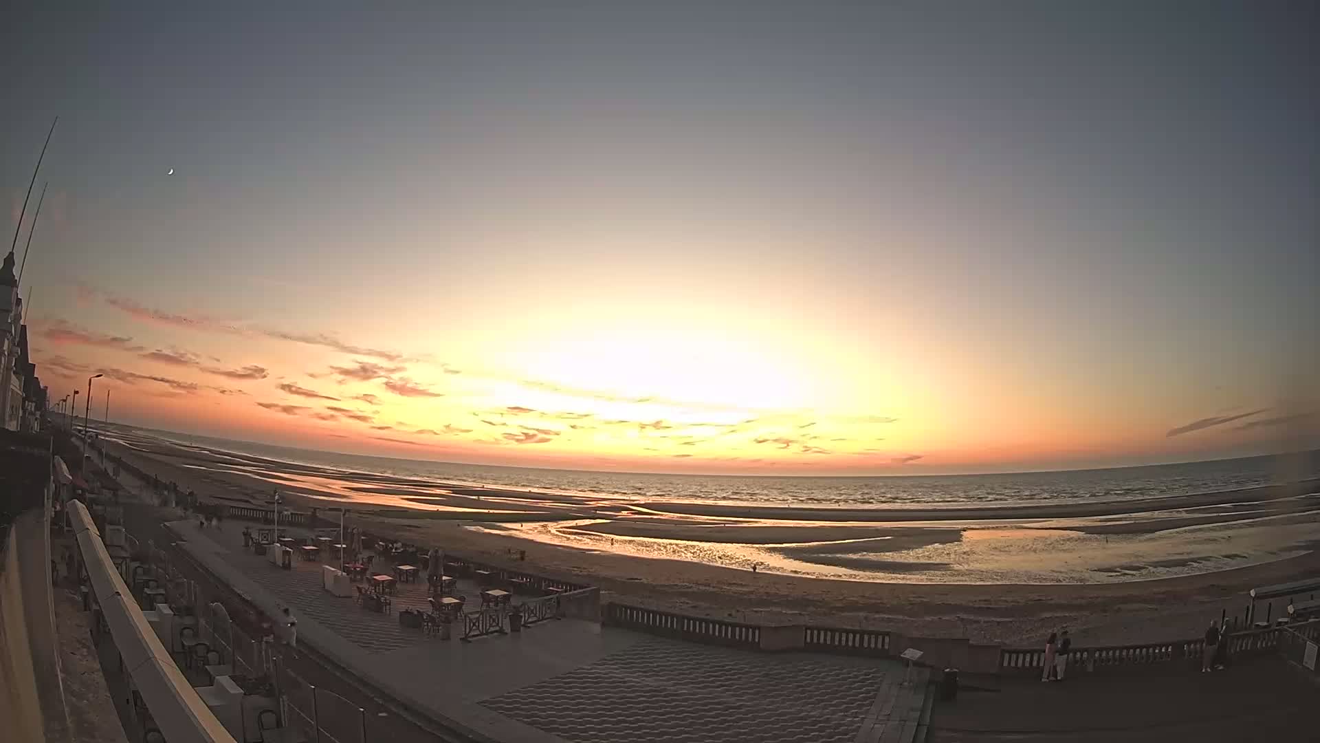 Cabourg Beach Live Cam - Lisieux, Calvados, Normandie, France