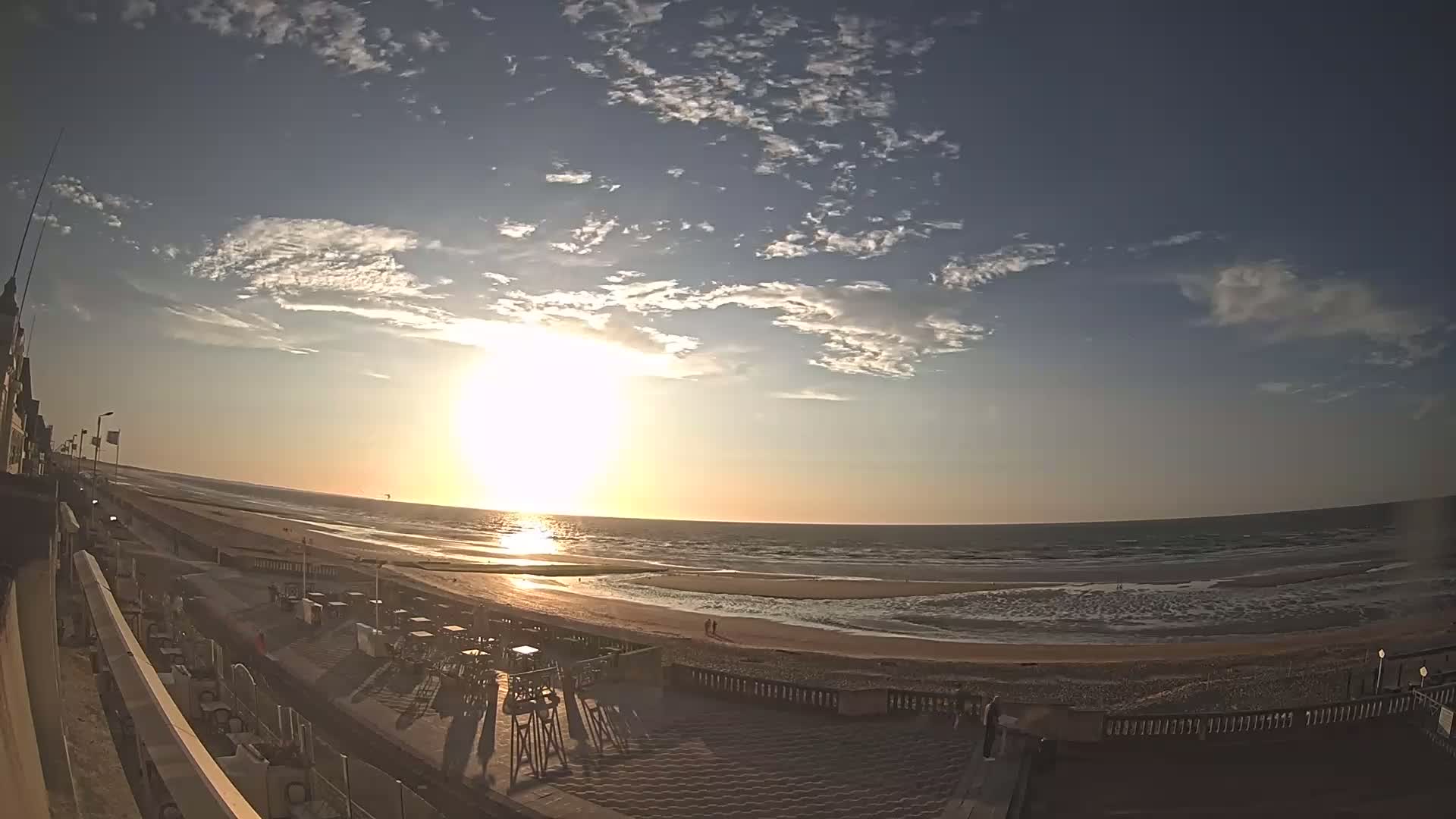 Cabourg Beach Live Cam - Lisieux, Calvados, Normandie, France