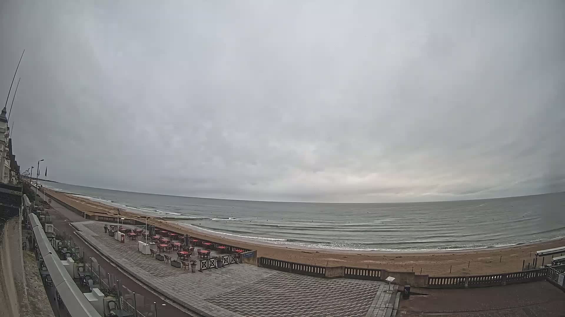 Cabourg Beach Live Cam - Lisieux, Calvados, Normandie, France