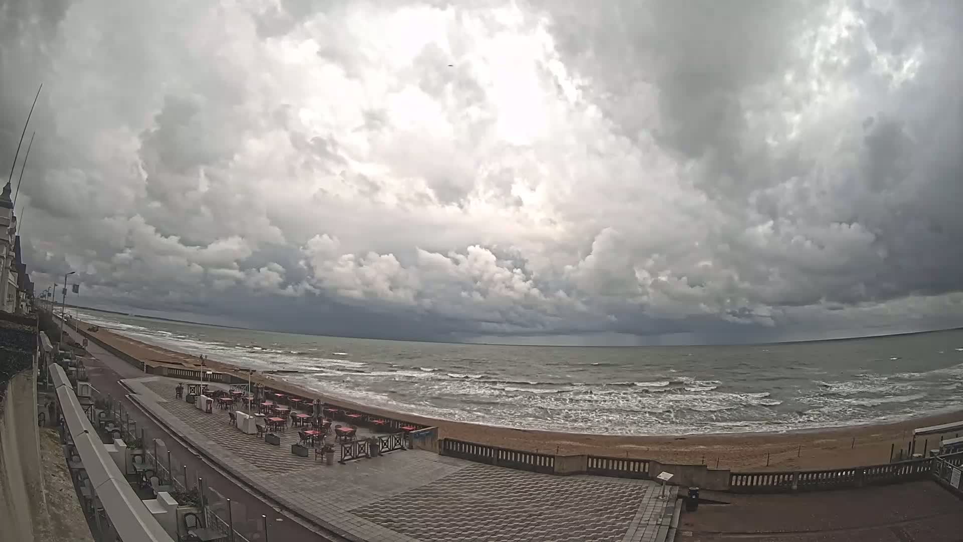 Cabourg Beach Live Cam - Lisieux, Calvados, Normandie, France