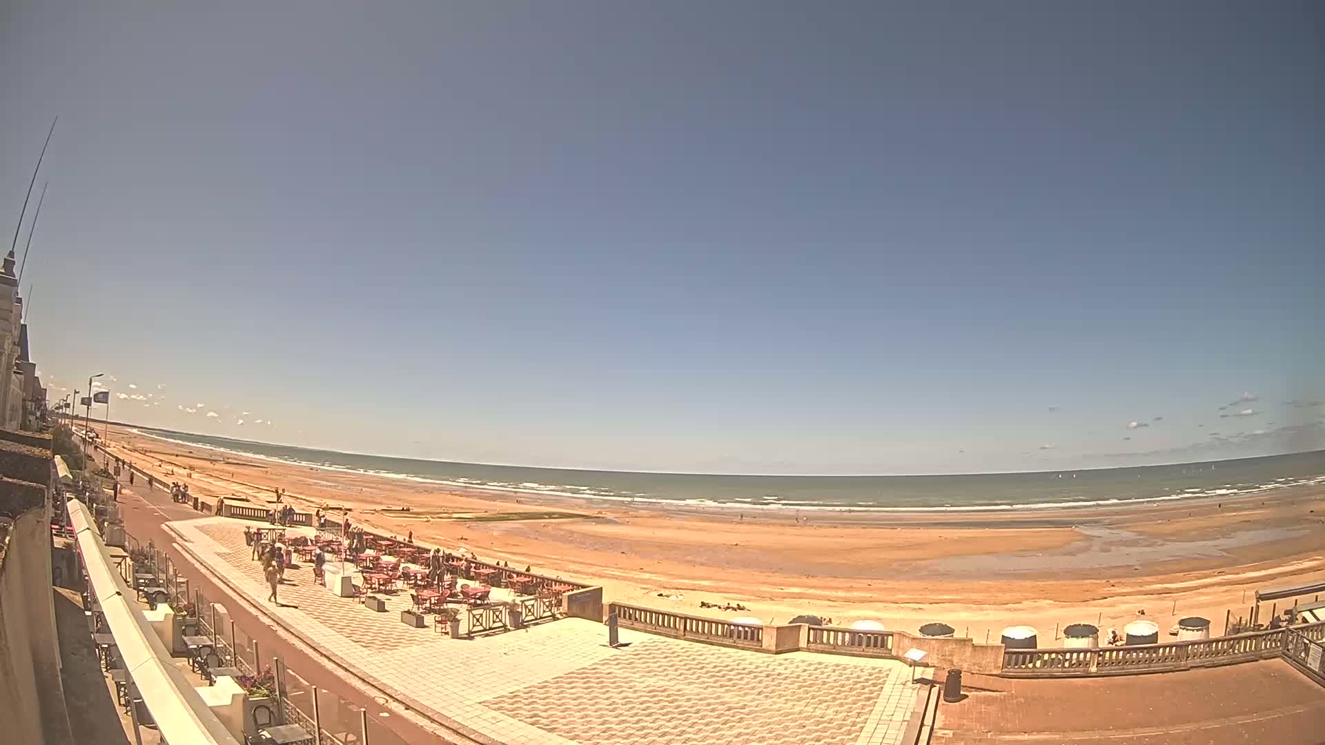 Cabourg Beach Live Cam - Lisieux, Calvados, Normandie, France