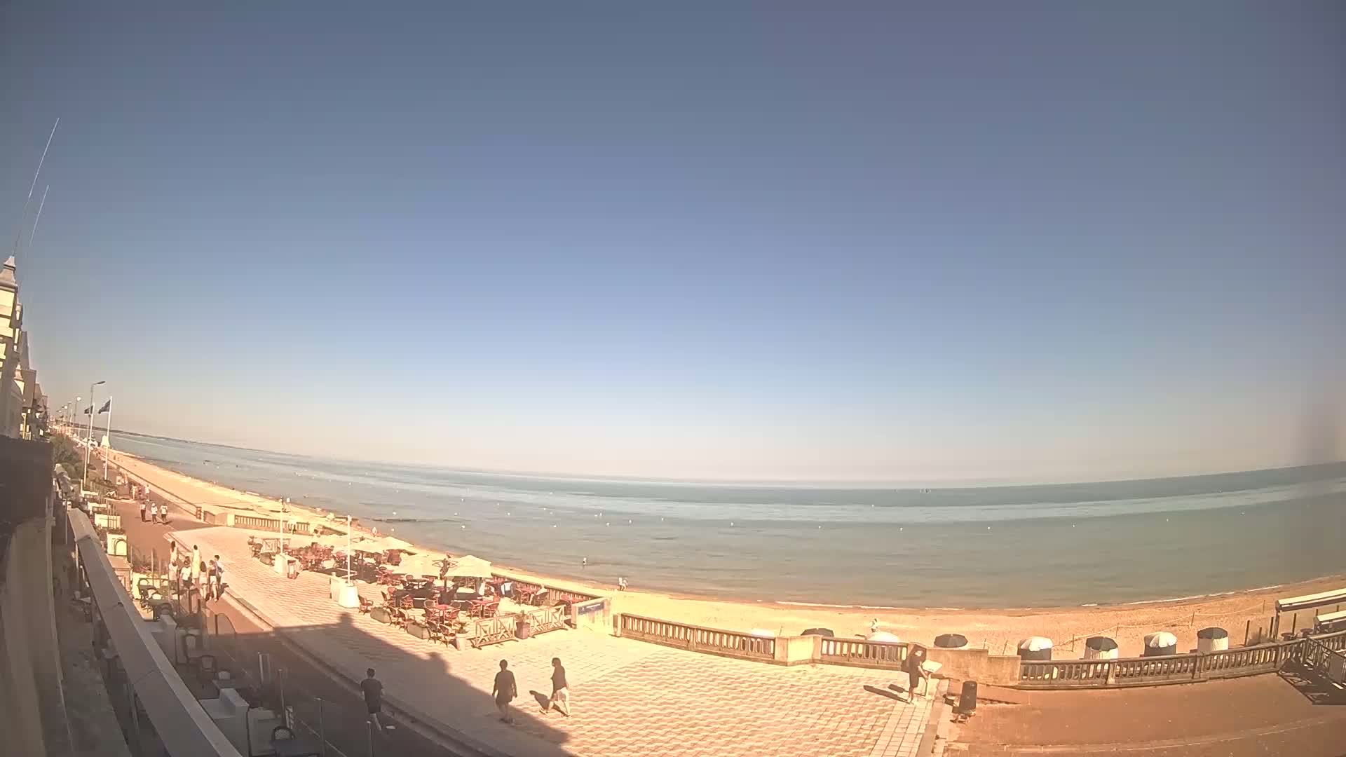 Cabourg Beach Live Cam - Lisieux, Calvados, Normandie, France