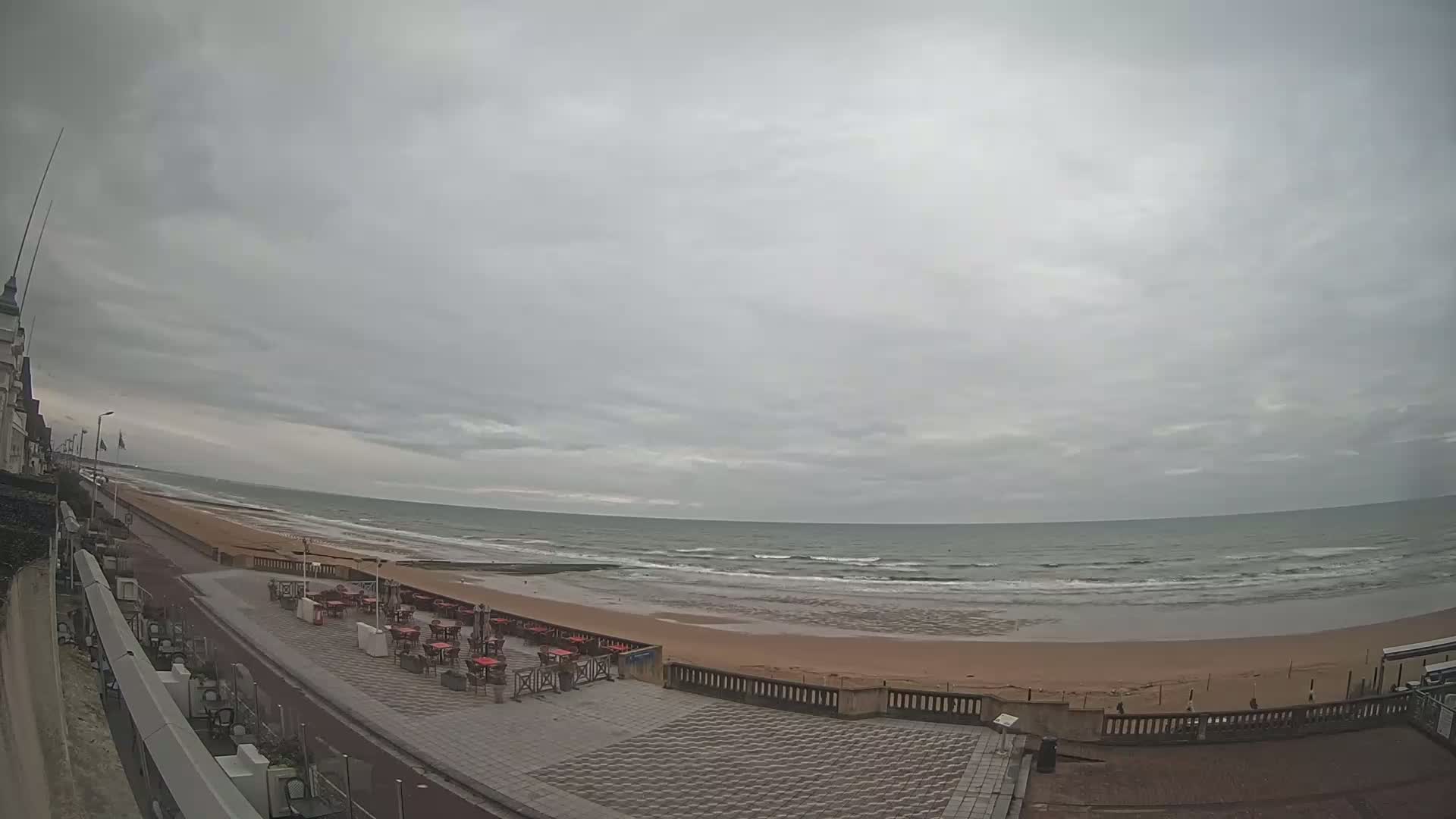 Cabourg Beach Live Cam - Lisieux, Calvados, Normandie, France
