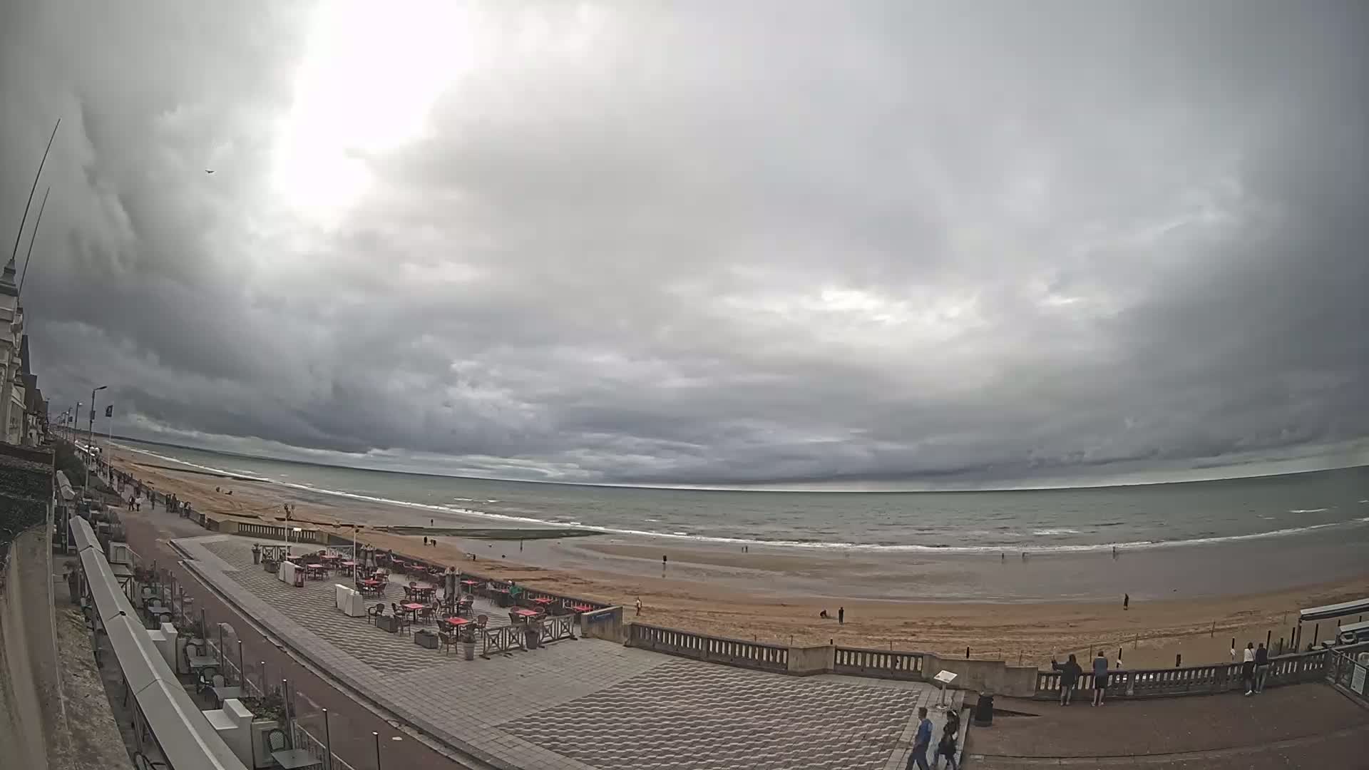 Cabourg Beach Live Cam - Lisieux, Calvados, Normandie, France