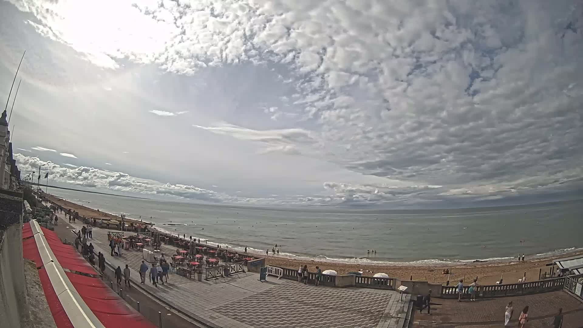 Cabourg Beach Live Cam - Lisieux, Calvados, Normandie, France