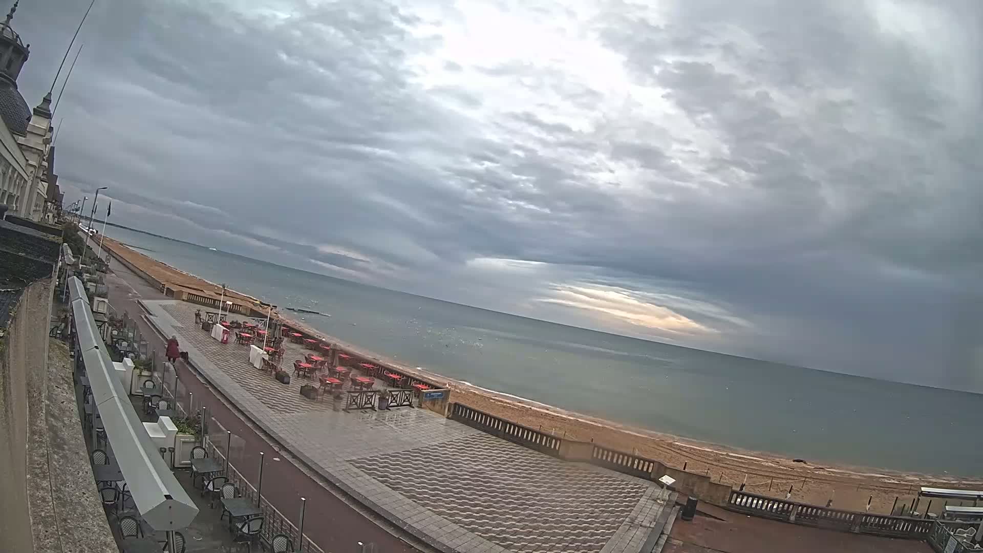 Cabourg Beach Live Cam - Lisieux, Calvados, Normandie, France