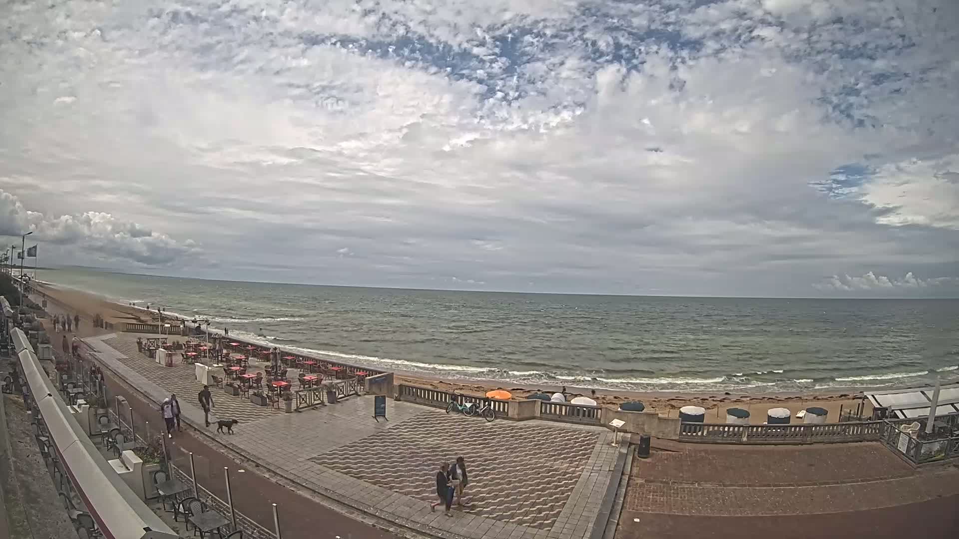 Cabourg Beach Live Cam - Lisieux, Calvados, Normandie, France