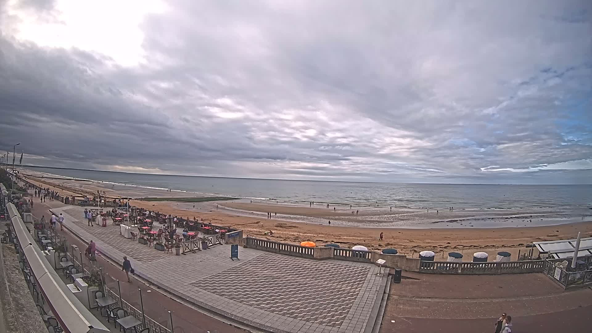 Cabourg Beach Live Cam - Lisieux, Calvados, Normandie, France