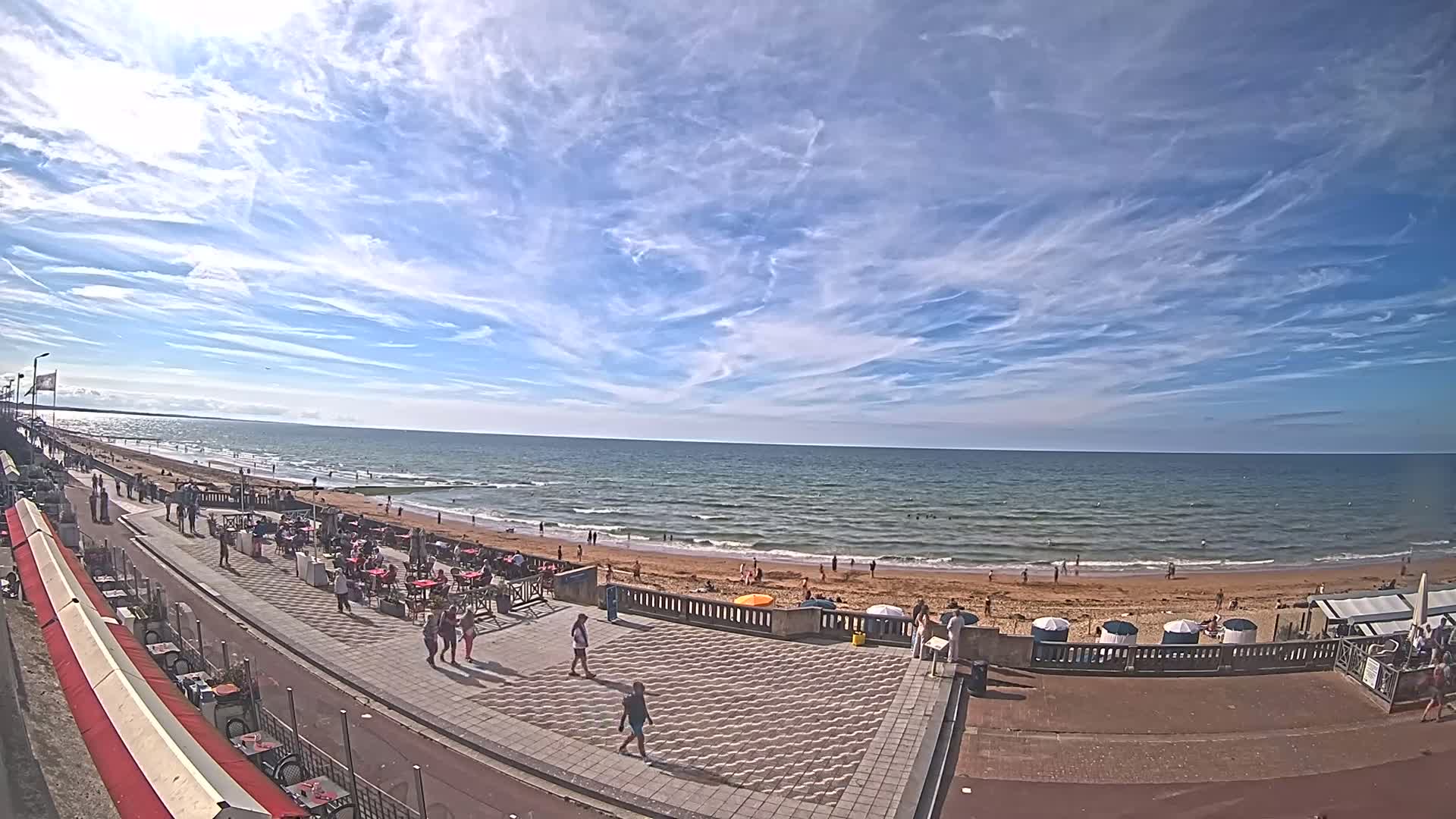 Cabourg Beach Live Cam - Lisieux, Calvados, Normandie, France