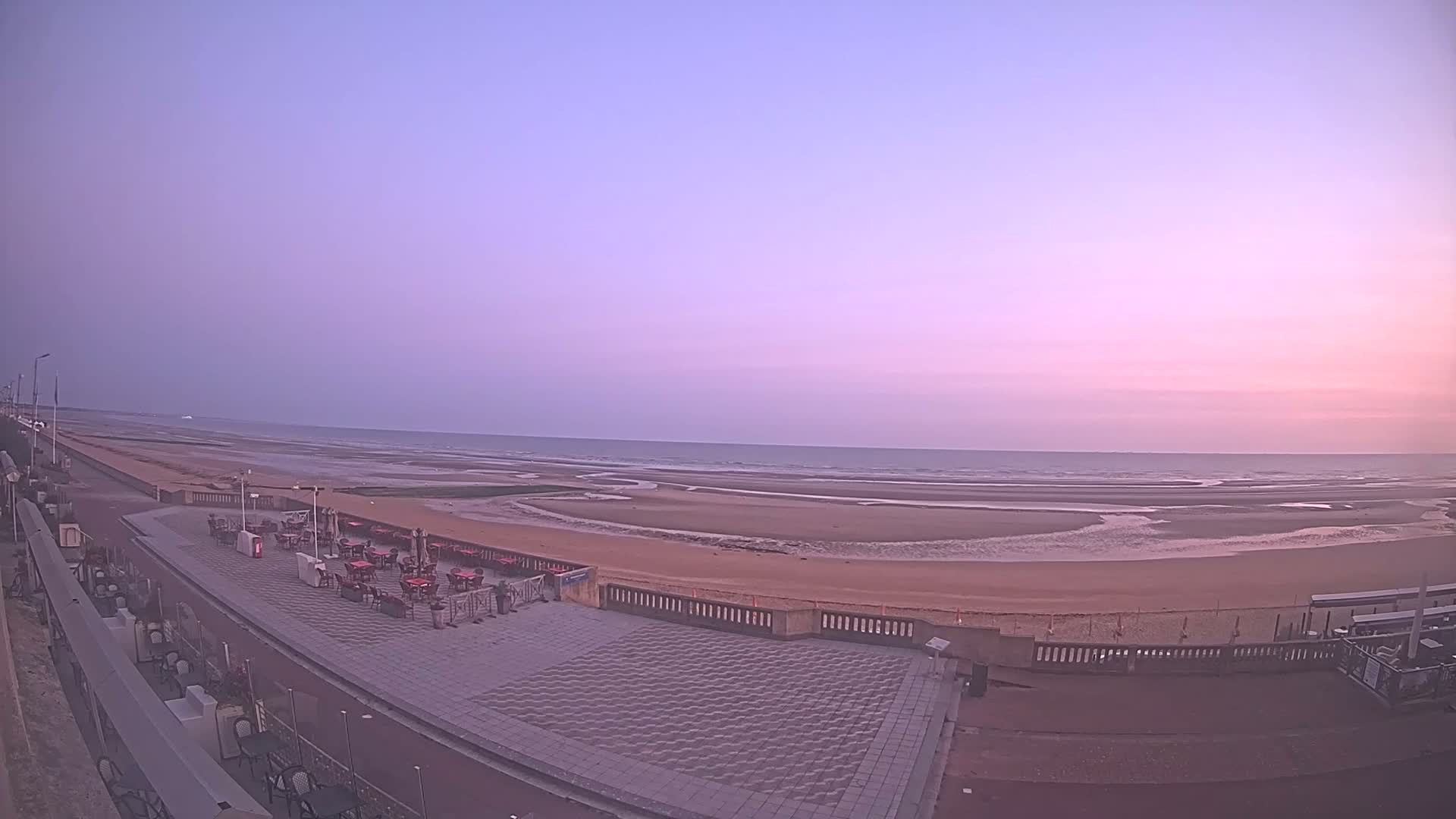 Cabourg Beach Live Cam - Lisieux, Calvados, Normandie, France