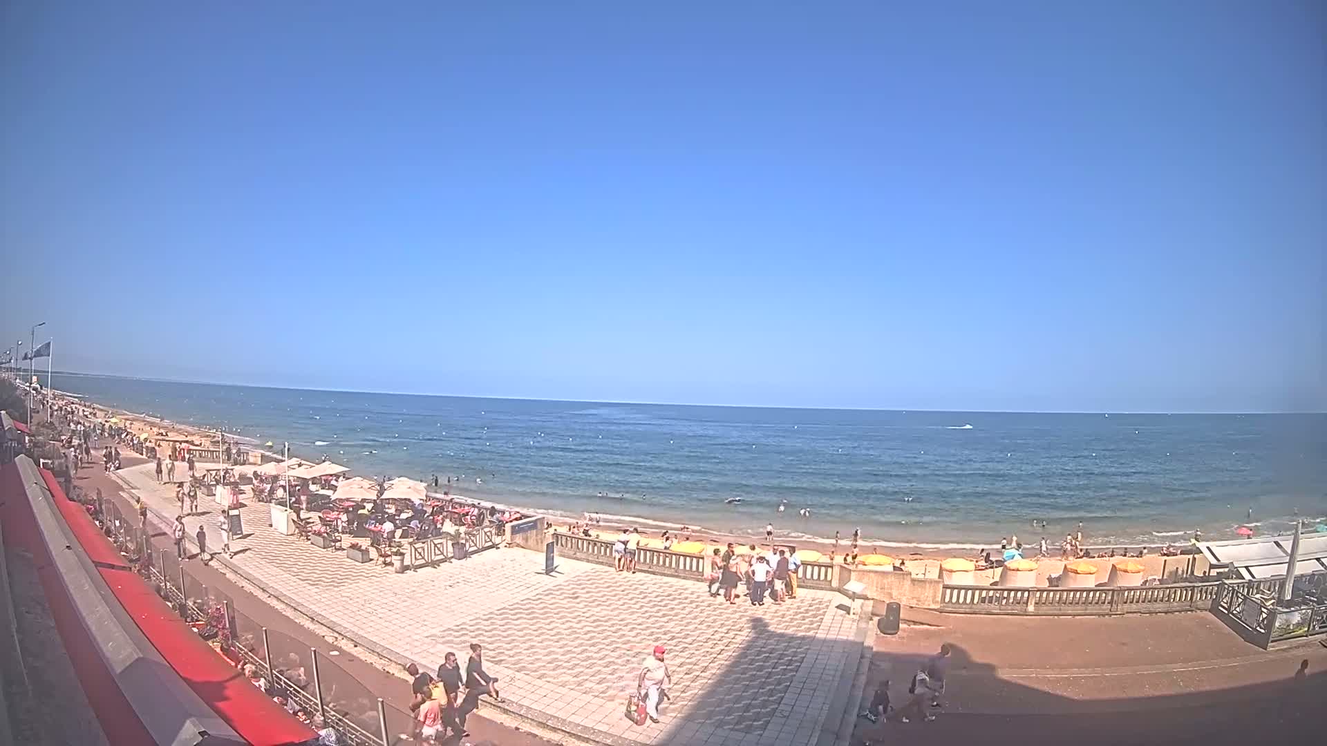 Cabourg Beach Live Cam - Lisieux, Calvados, Normandie, France