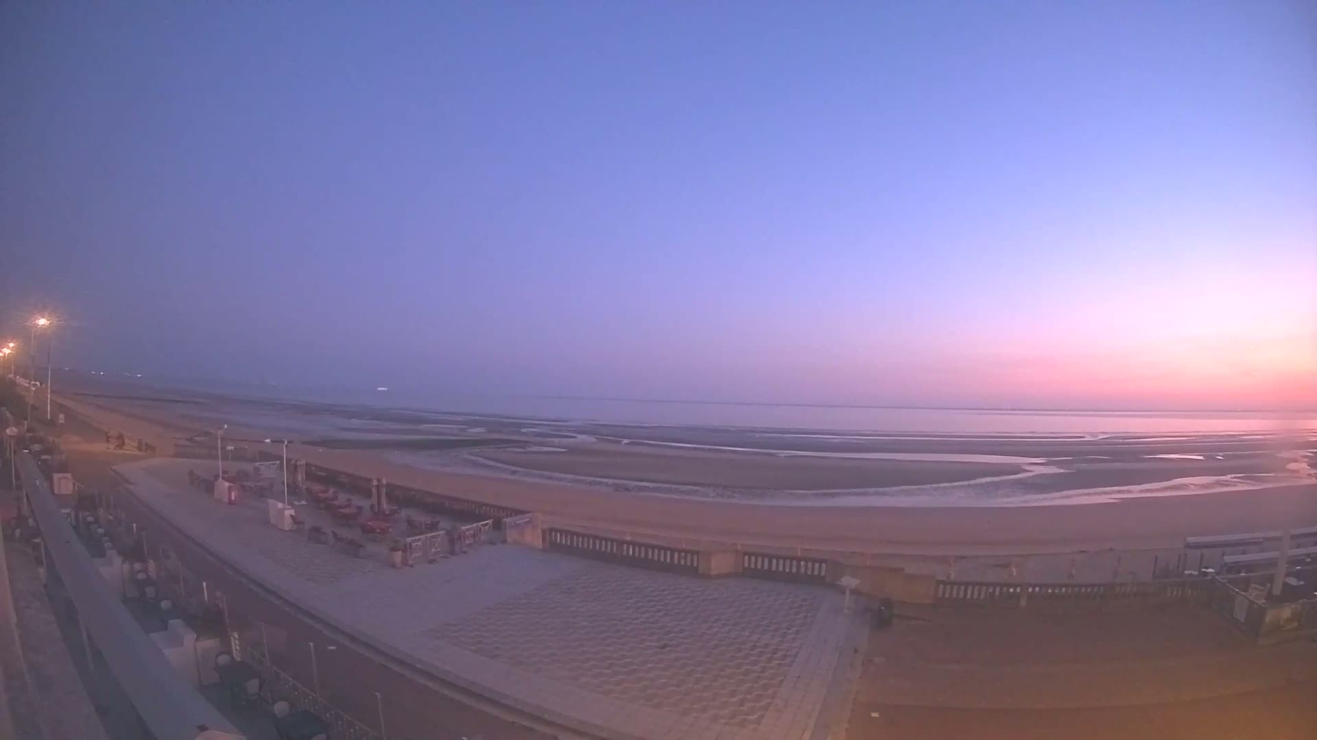 Cabourg Beach Live Cam - Lisieux, Calvados, Normandie, France