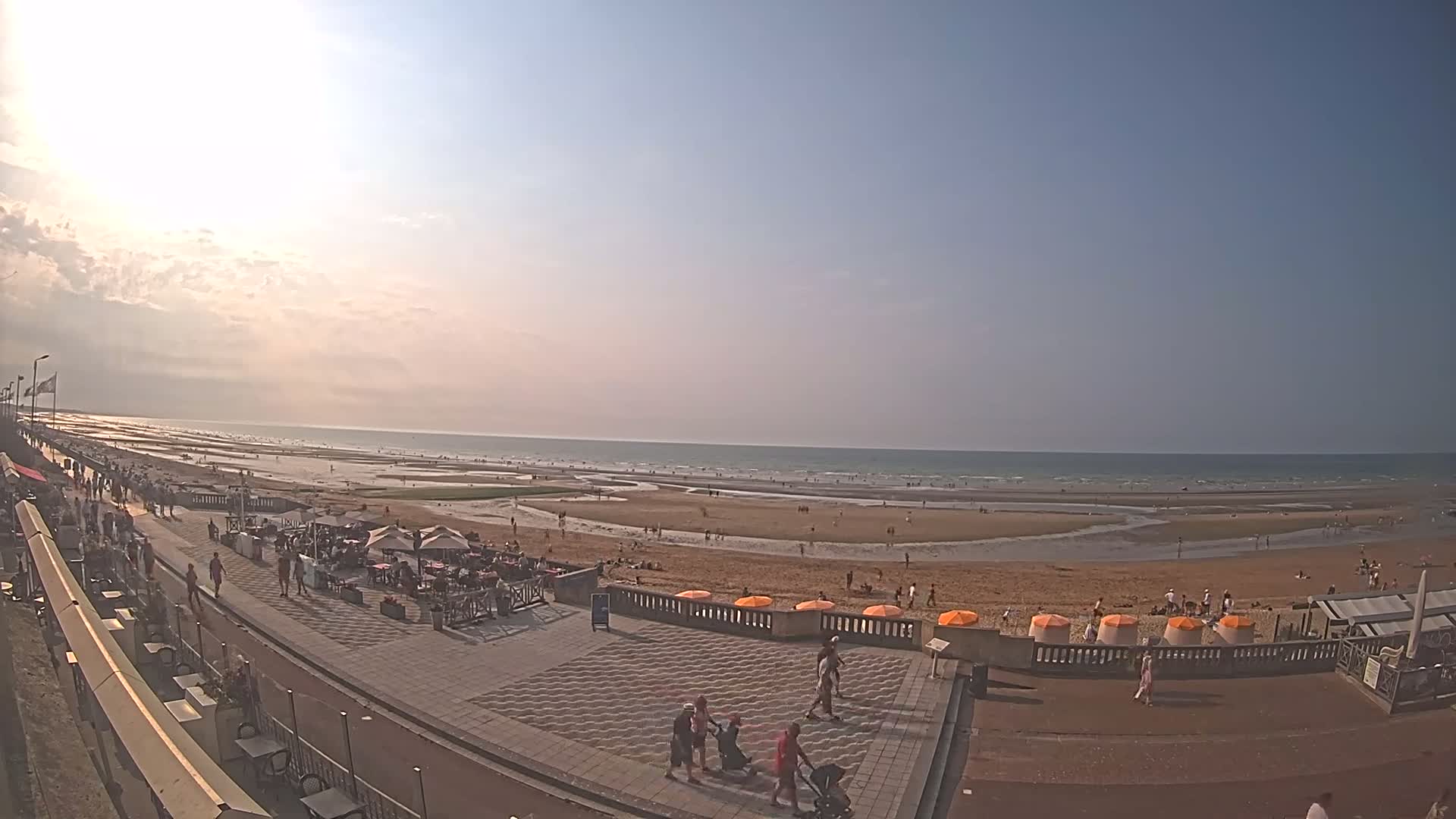 Cabourg Beach Live Cam - Lisieux, Calvados, Normandie, France