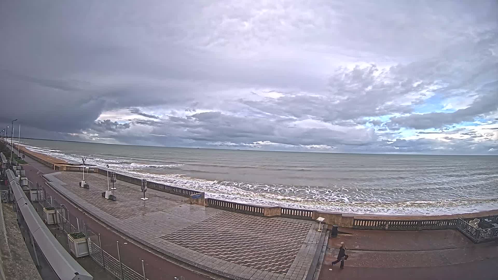 Cabourg Beach Live Cam - Lisieux, Calvados, Normandie, France