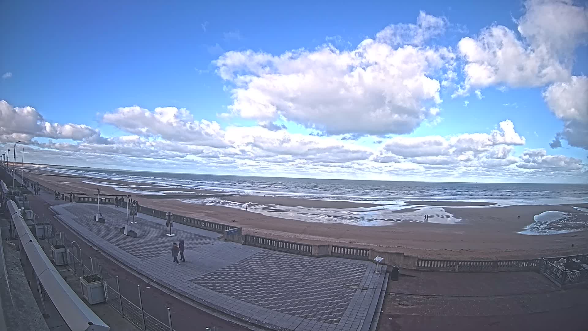 Cabourg Beach Live Cam - Lisieux, Calvados, Normandie, France