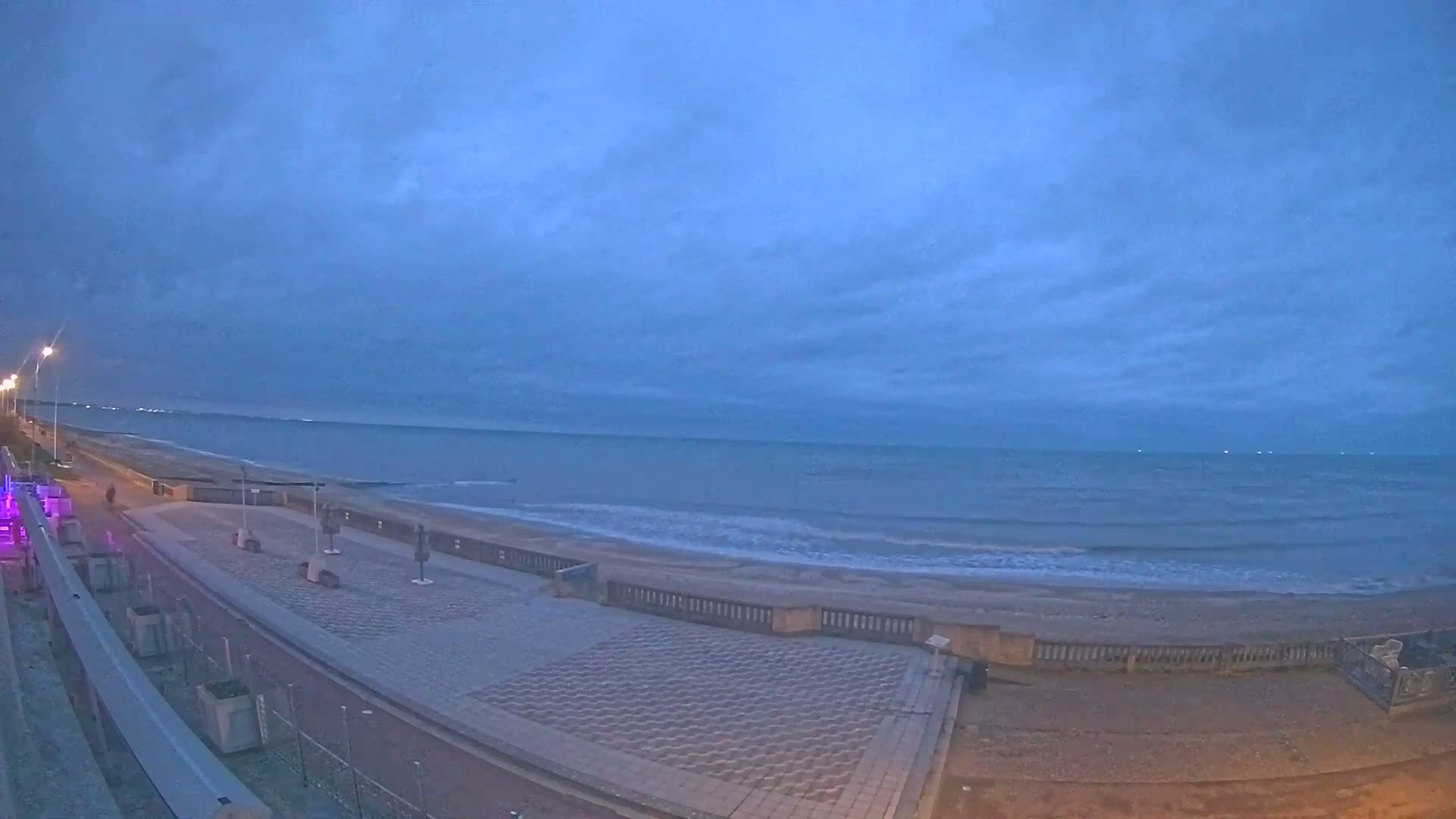 Cabourg Beach Live Cam - Lisieux, Calvados, Normandie, France