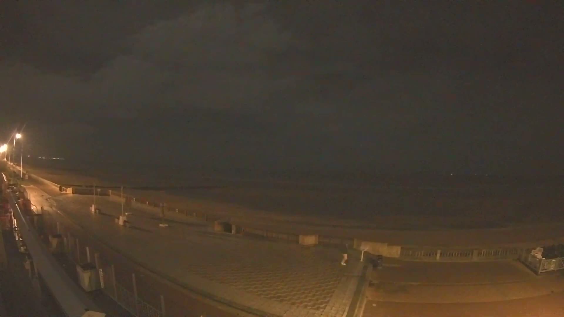 Cabourg Beach Live Cam - Lisieux, Calvados, Normandie, France