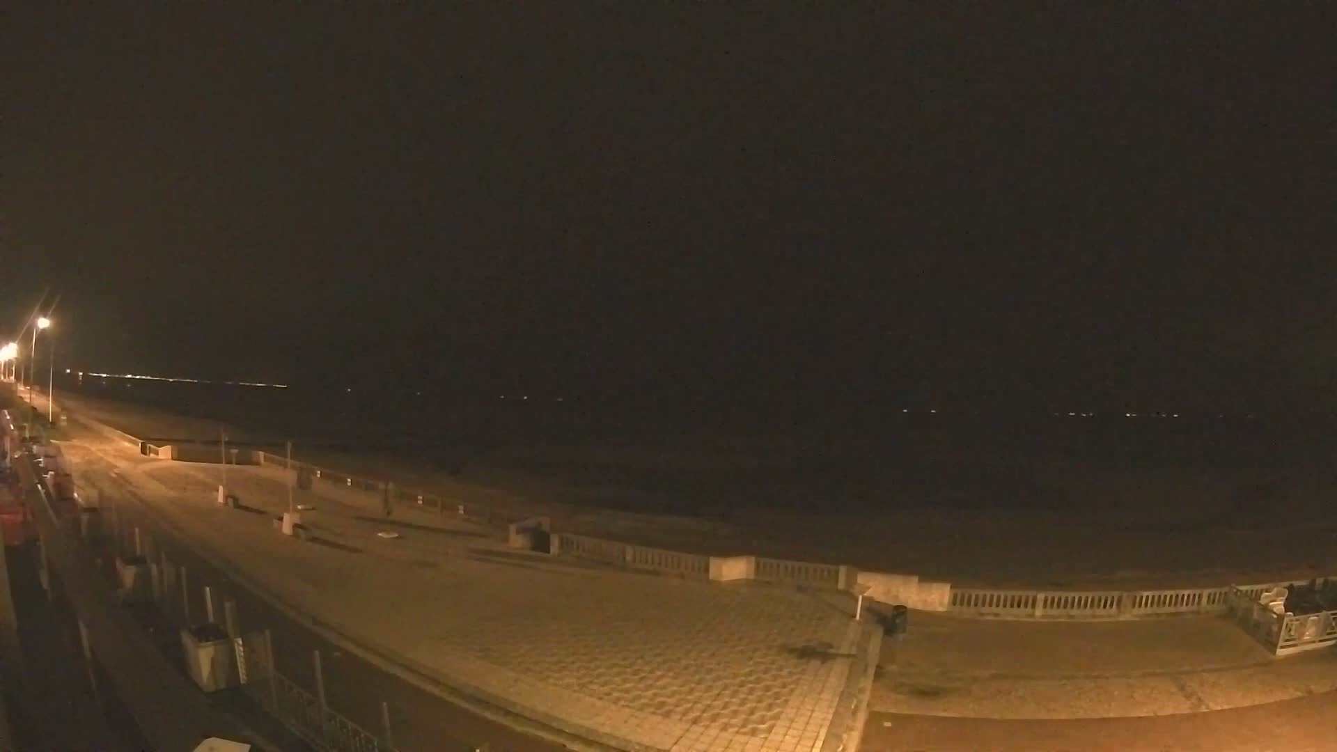 Cabourg Beach Live Cam - Lisieux, Calvados, Normandie, France