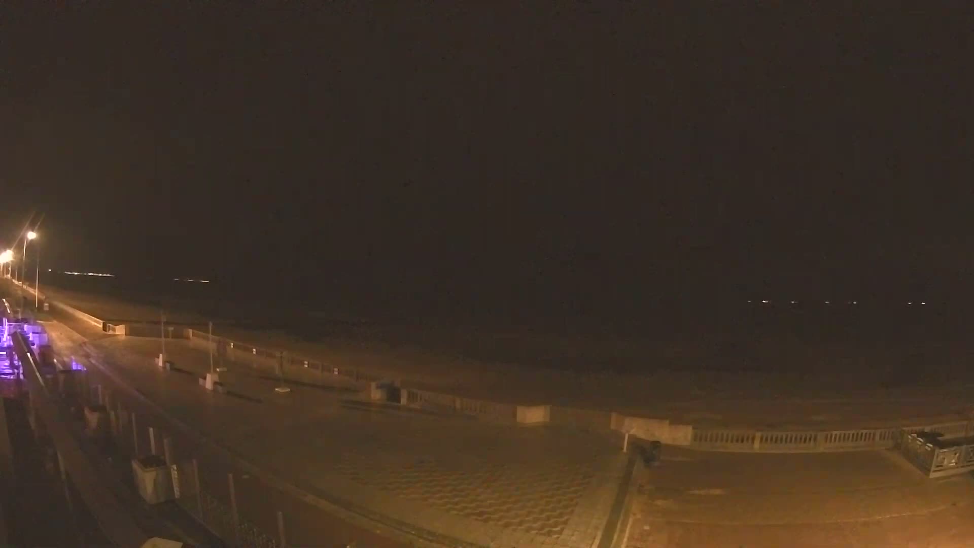 Cabourg Beach Live Cam - Lisieux, Calvados, Normandie, France