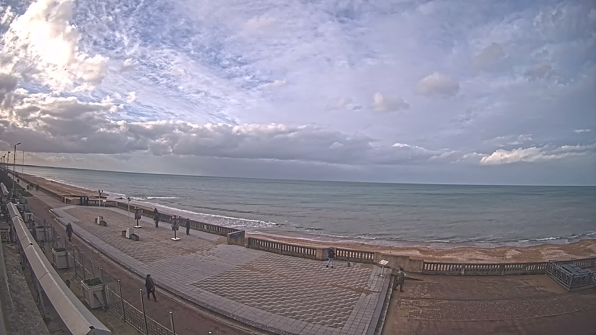 Cabourg Beach Live Cam - Lisieux, Calvados, Normandie, France