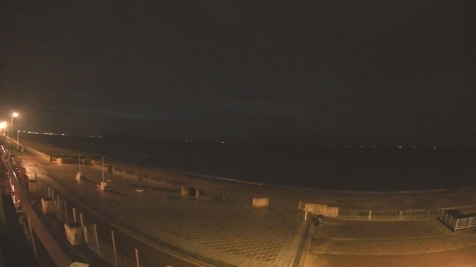 Cabourg Beach Live Cam - Lisieux, Calvados, Normandie, France