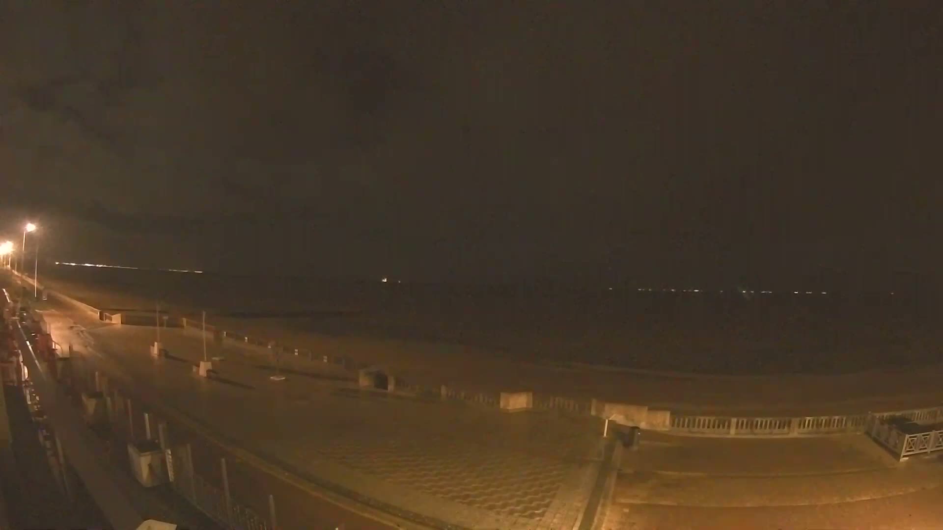 Cabourg Beach Live Cam - Lisieux, Calvados, Normandie, France